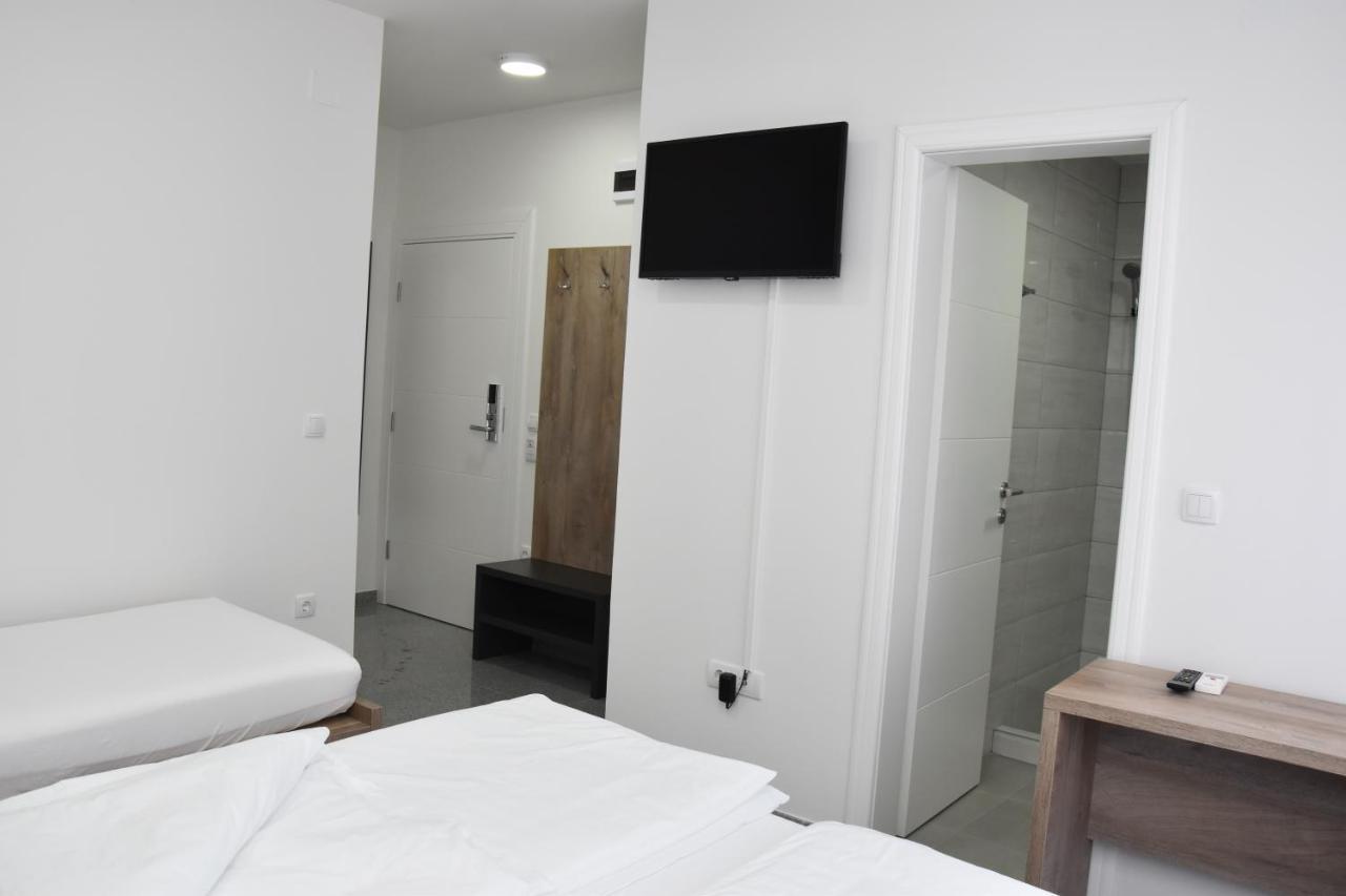 בייאליינה Motel Centar מראה חיצוני תמונה