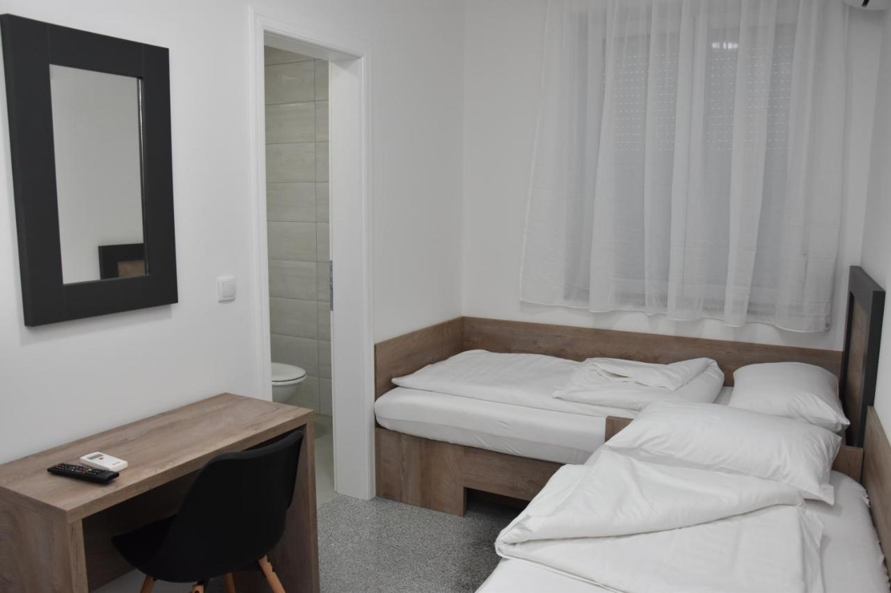 בייאליינה Motel Centar מראה חיצוני תמונה