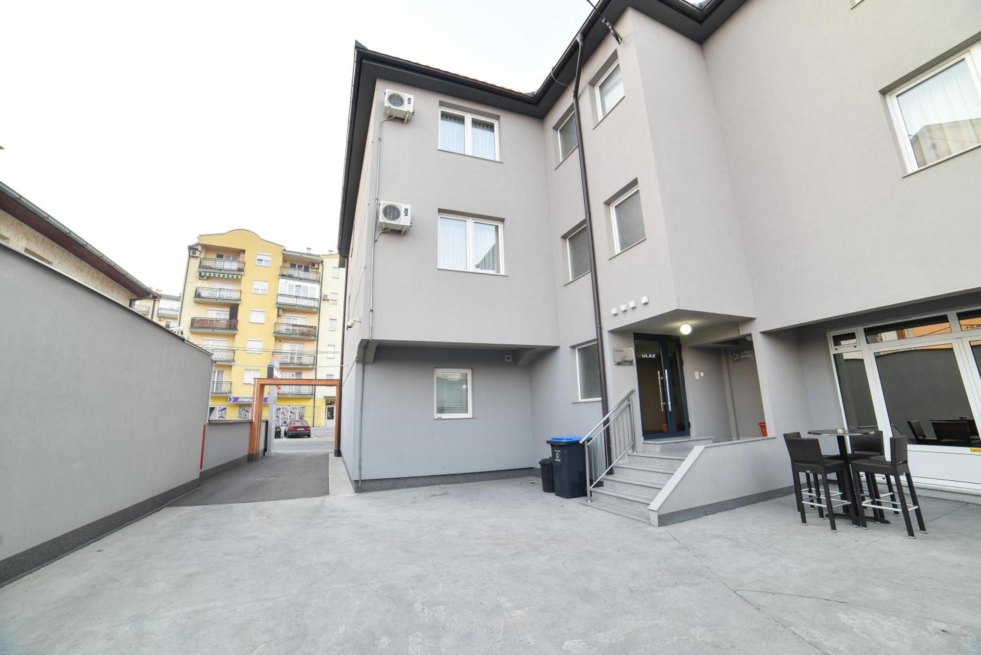 בייאליינה Motel Centar מראה חיצוני תמונה