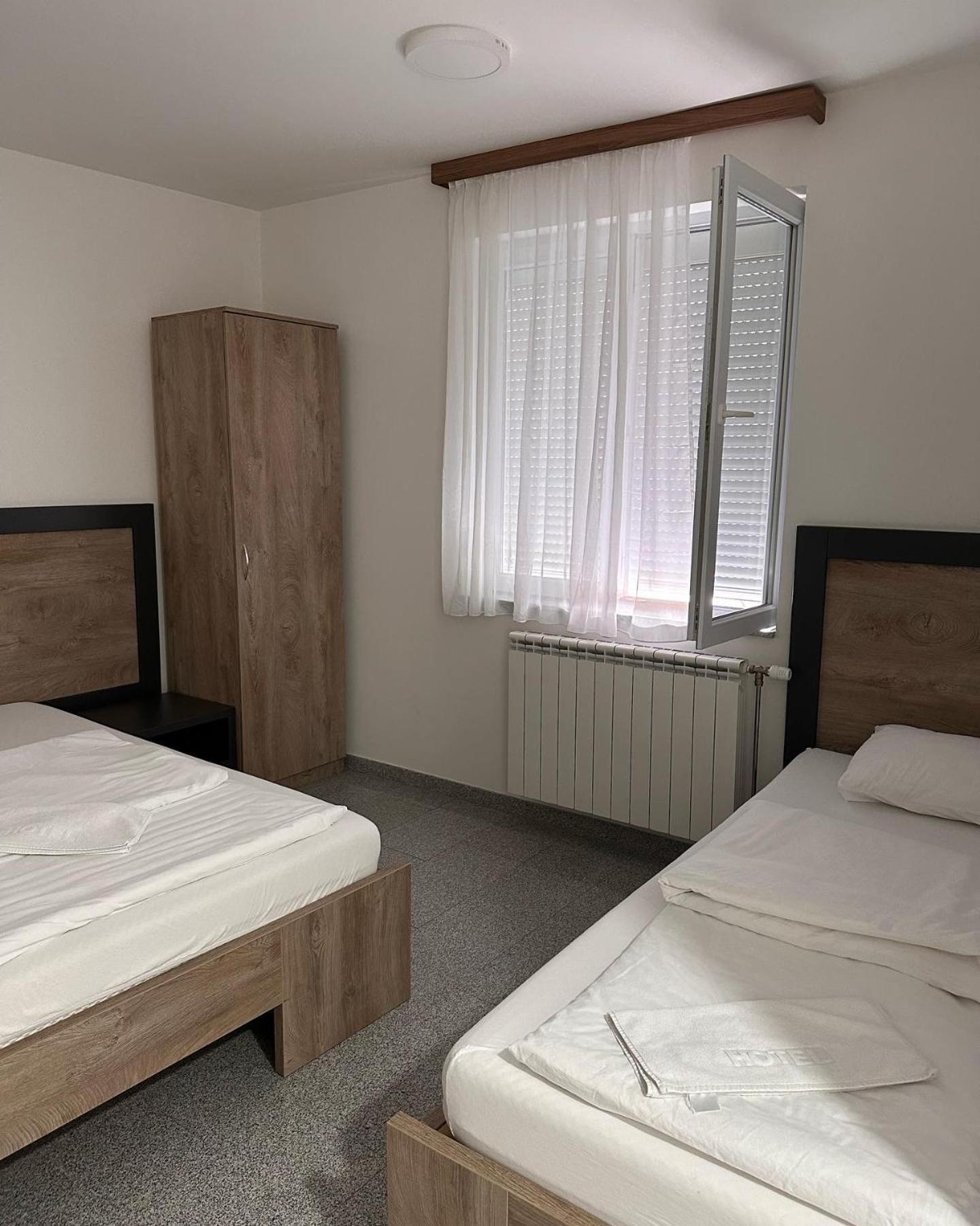 בייאליינה Motel Centar מראה חיצוני תמונה
