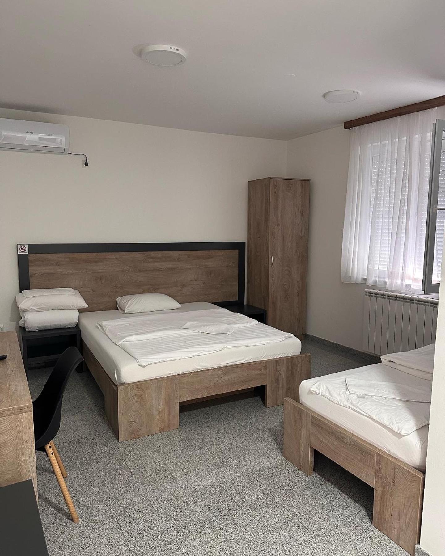 בייאליינה Motel Centar מראה חיצוני תמונה