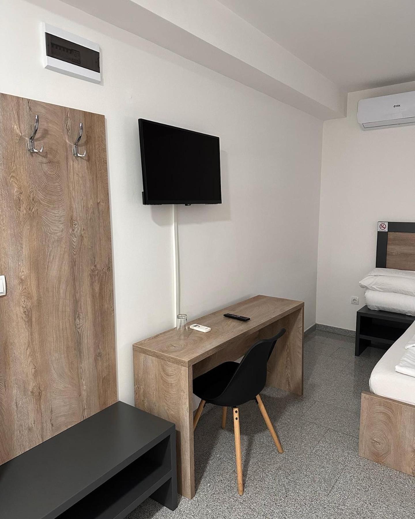 בייאליינה Motel Centar מראה חיצוני תמונה