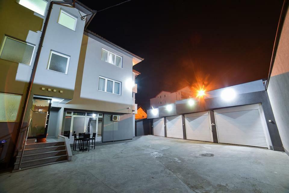 בייאליינה Motel Centar מראה חיצוני תמונה