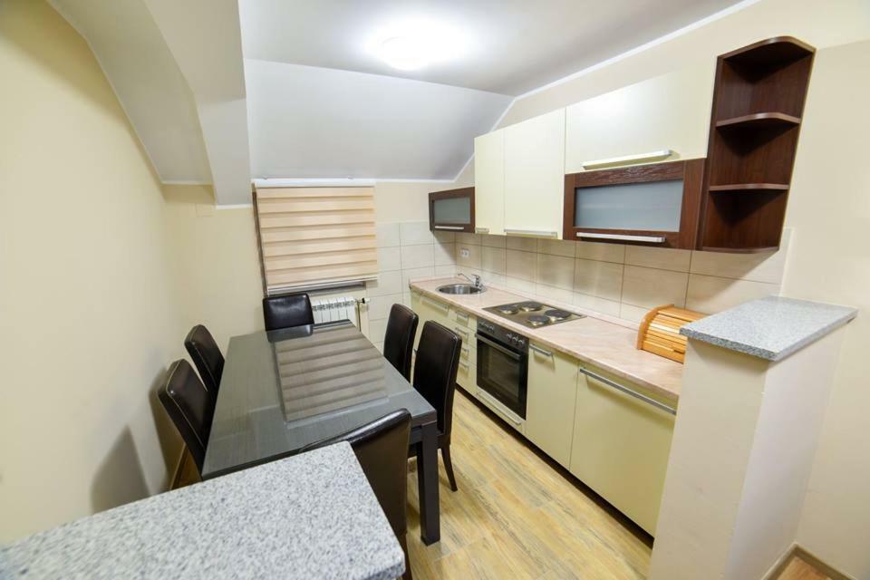 בייאליינה Motel Centar מראה חיצוני תמונה